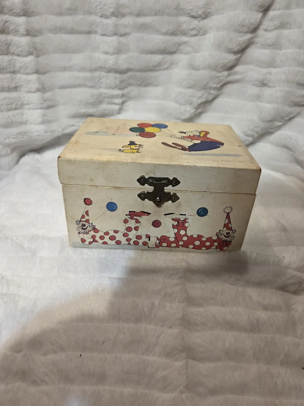 1970s Clown Jewelry And Music Box in White